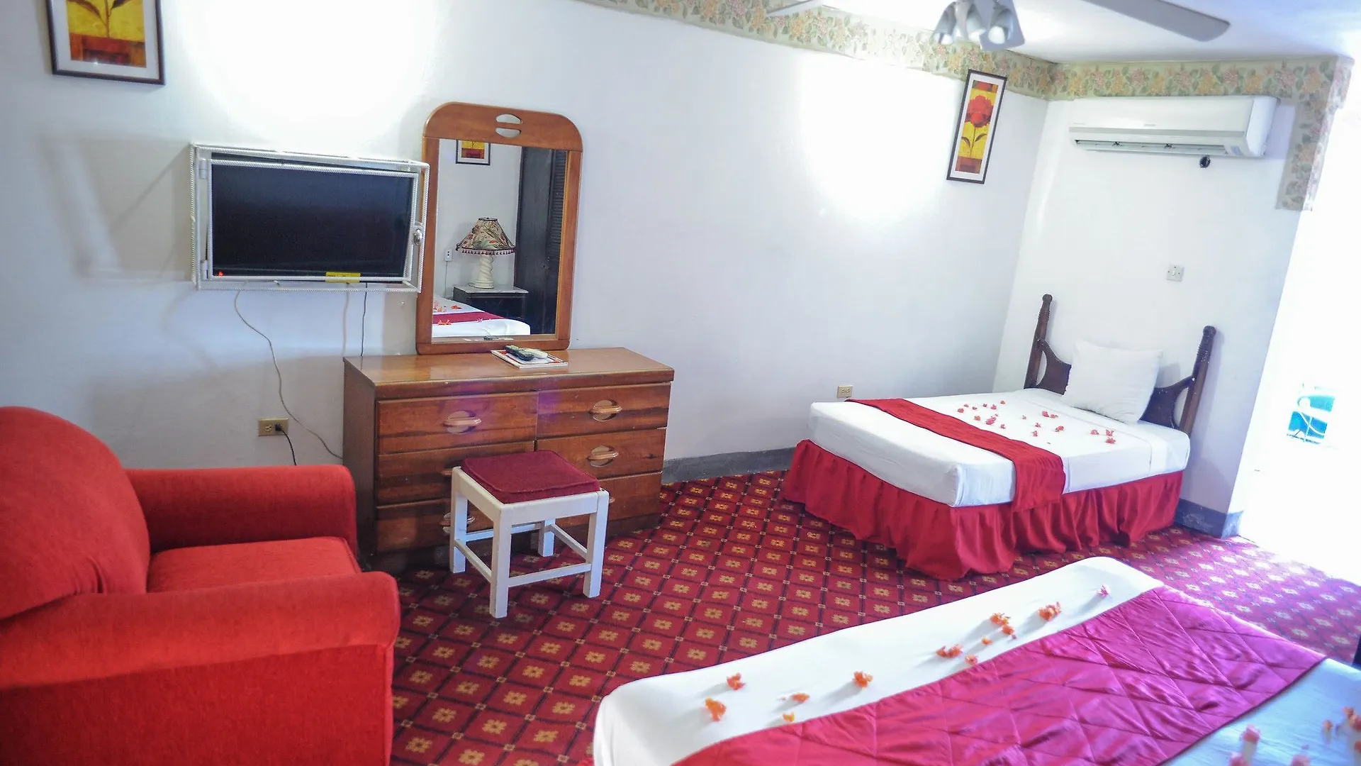 ***  Glorianna Hotel Бухта Монтего Ямайка