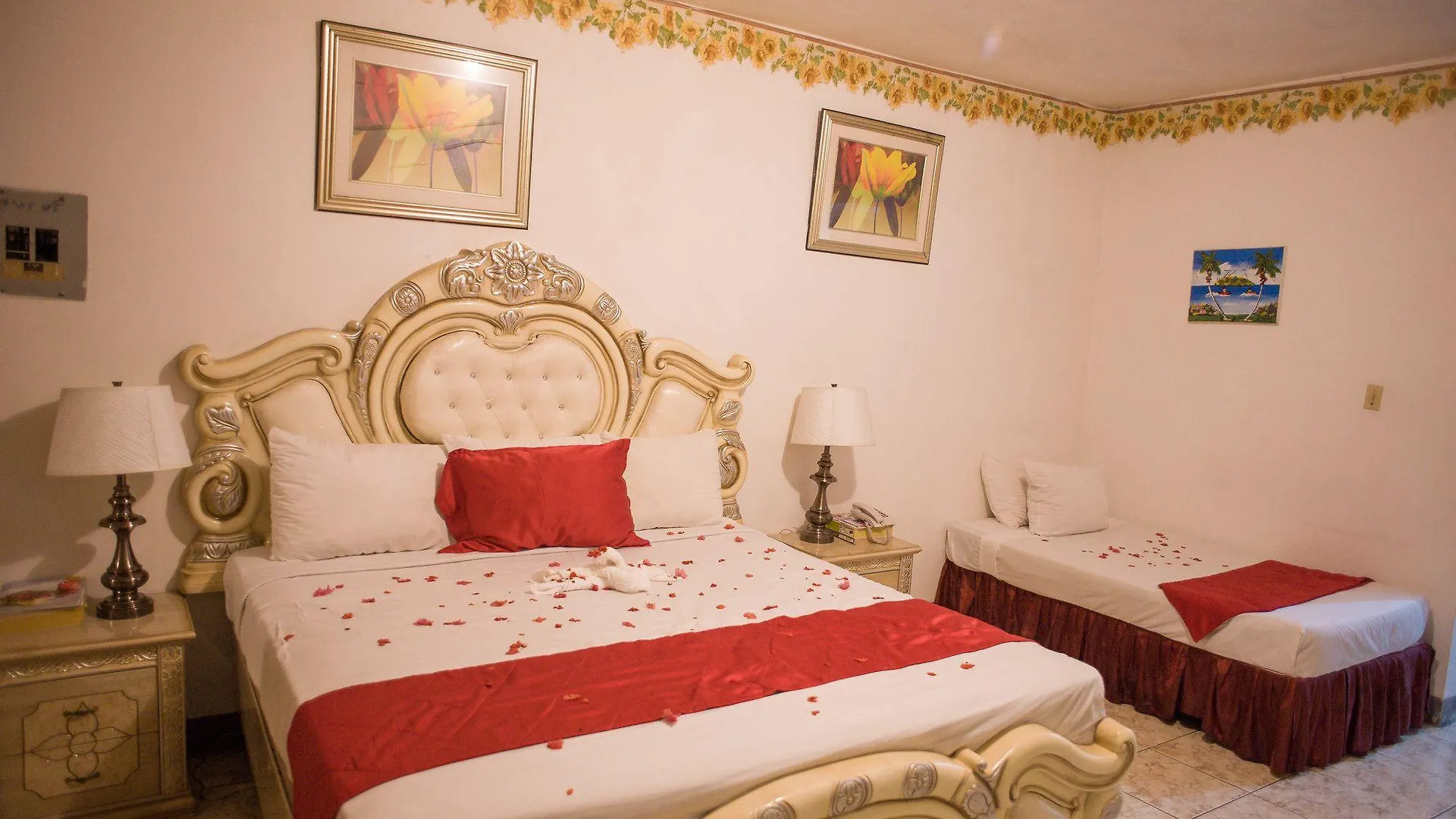 Glorianna Hotel 蒙特哥贝