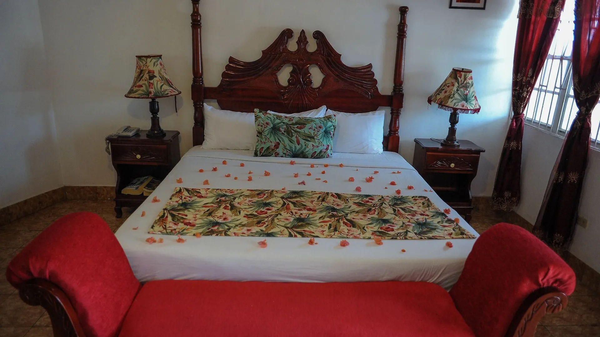 Glorianna Hotel 蒙特哥贝