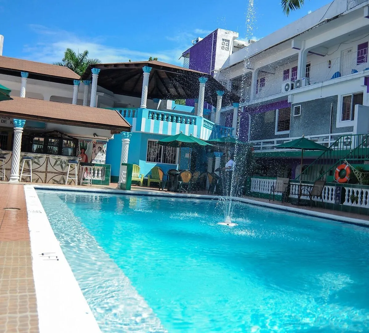 Glorianna Hotel 蒙特哥贝