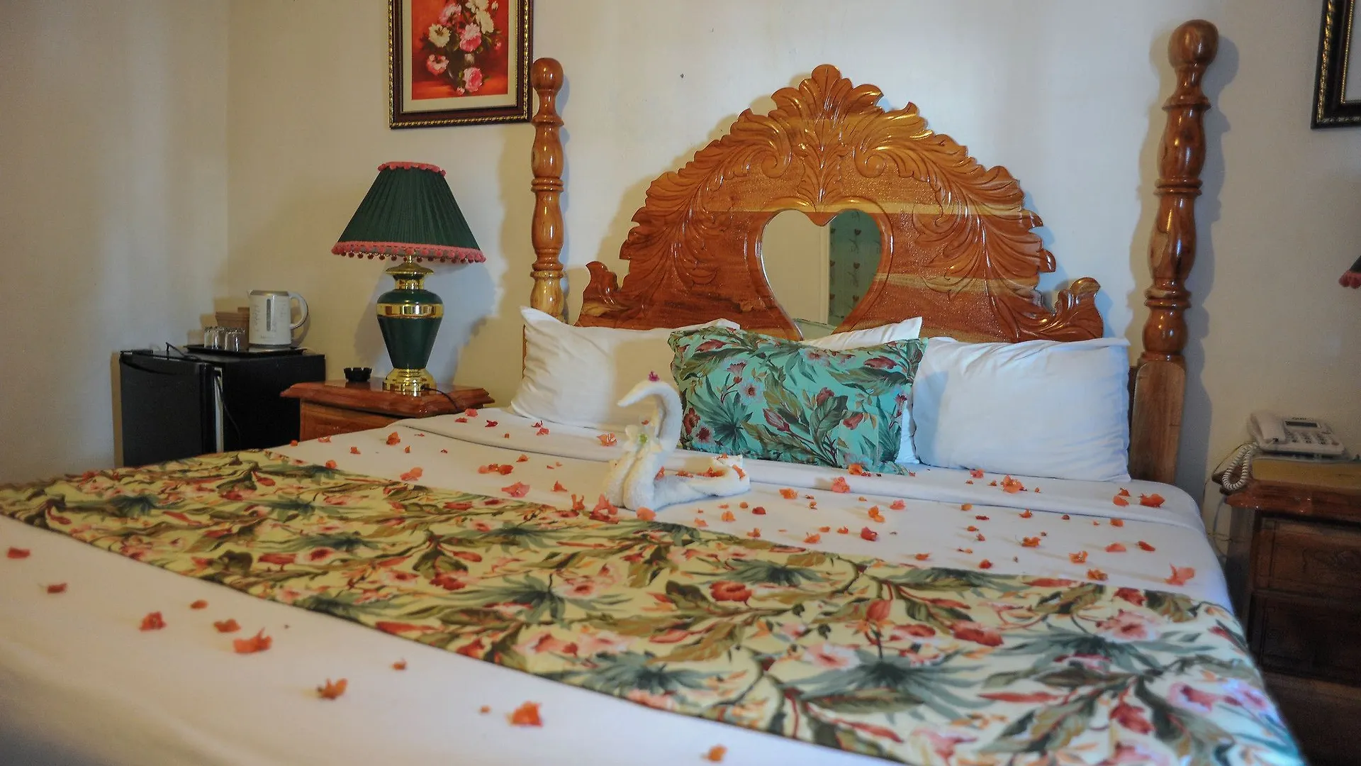 Glorianna Hotel 蒙特哥贝